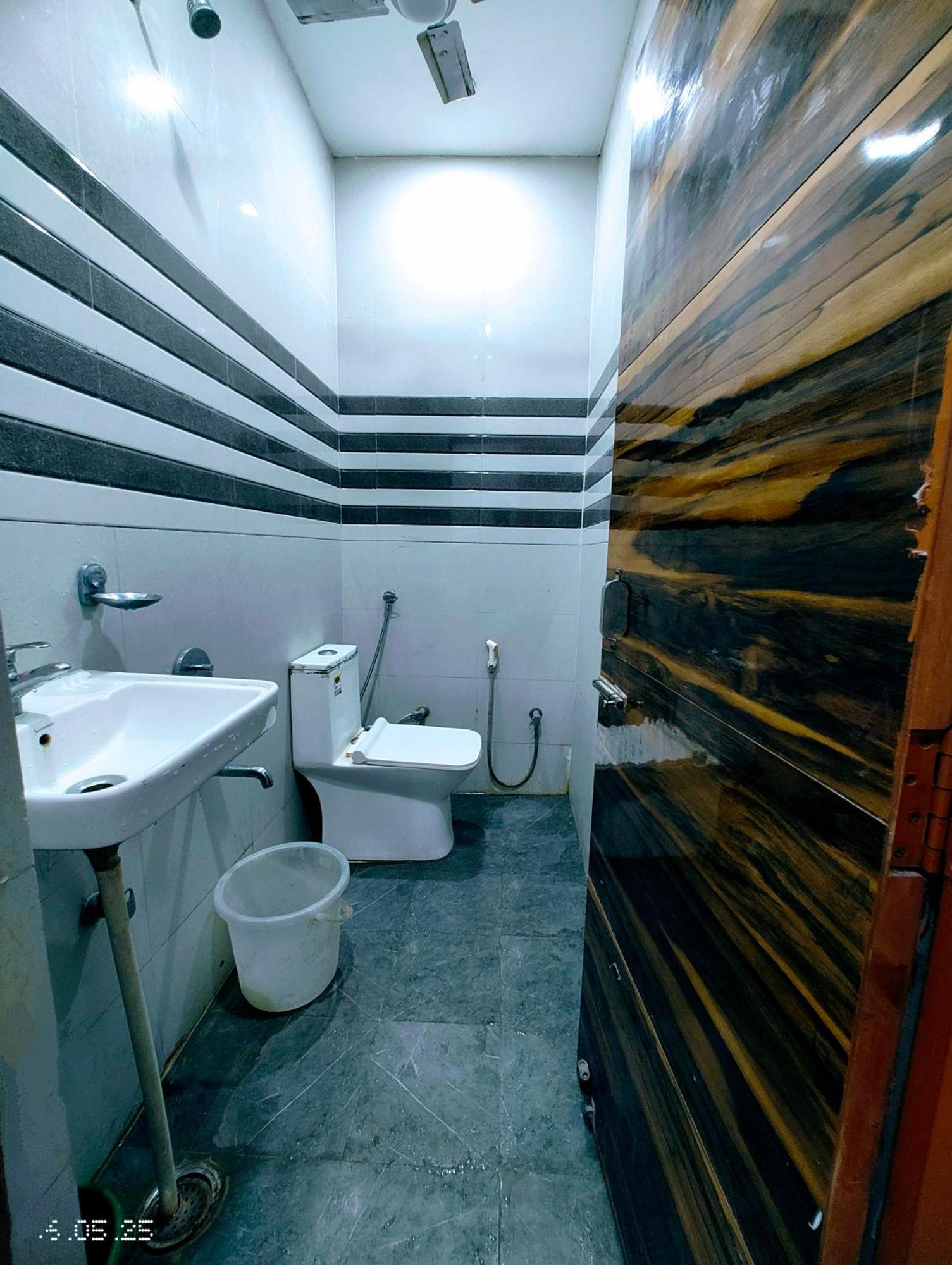 Hotel Yolo- Чандигарх Экстерьер фото